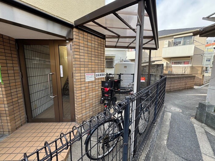 シルクル－ム３番館の物件外観写真