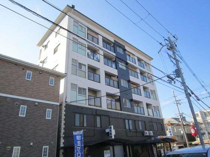 コ－ポかみすなの物件外観写真