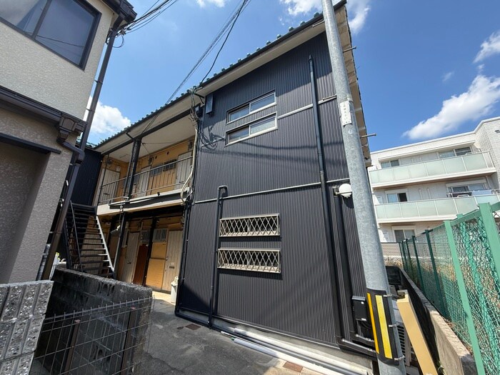 チョコブラックの物件外観写真