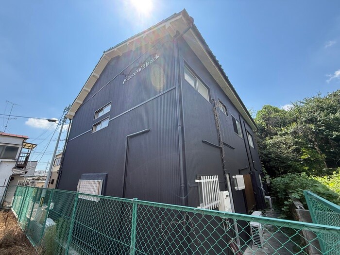 チョコブラックの物件外観写真