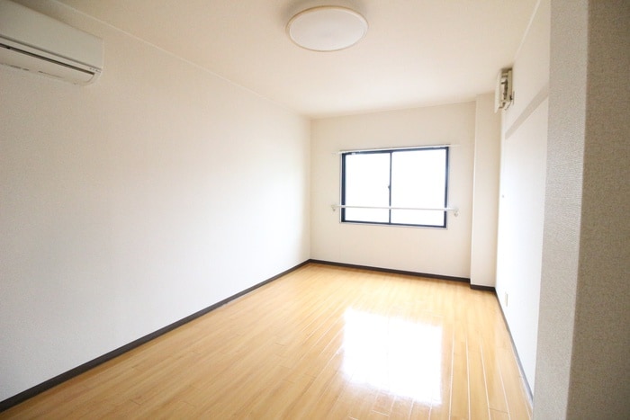 ロイクラトン四条の物件内観写真