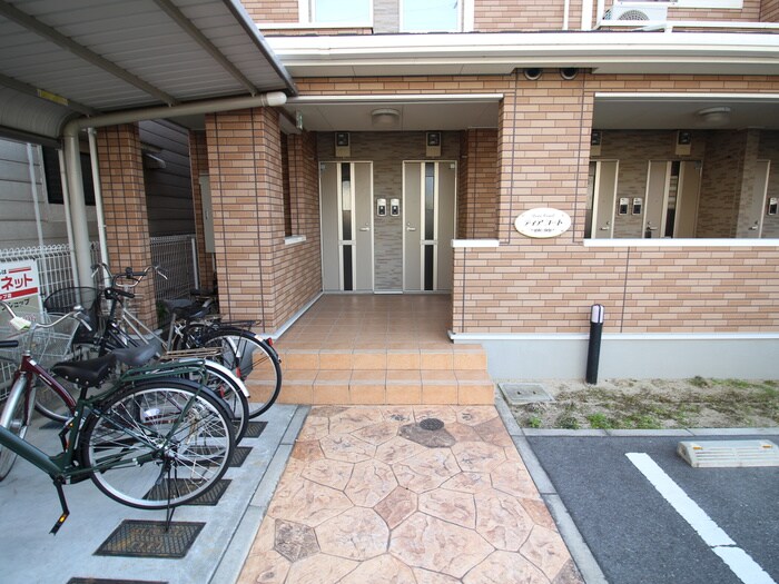 ディア・コートの物件外観写真