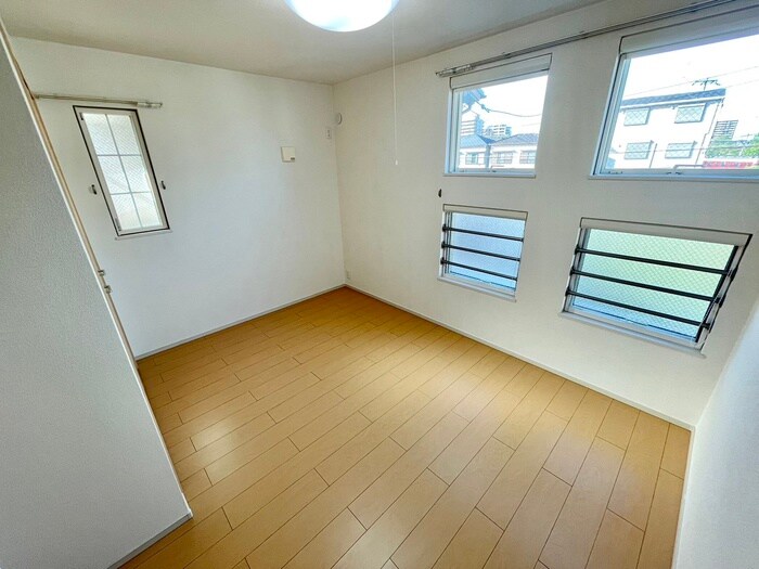 ディア・コートの物件内観写真