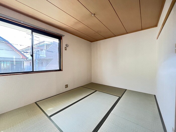 パセオ仁川 東棟の物件内観写真