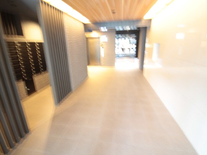 ﾌﾟﾚｻﾝｽ淡路駅前（402）の物件外観写真