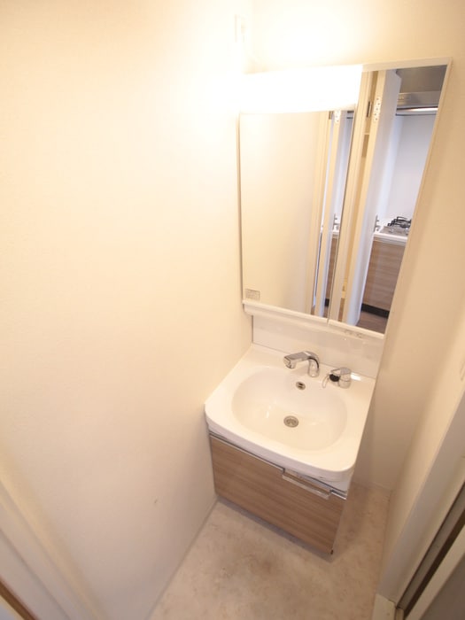 ﾌﾟﾚｻﾝｽ淡路駅前（402）の物件内観写真