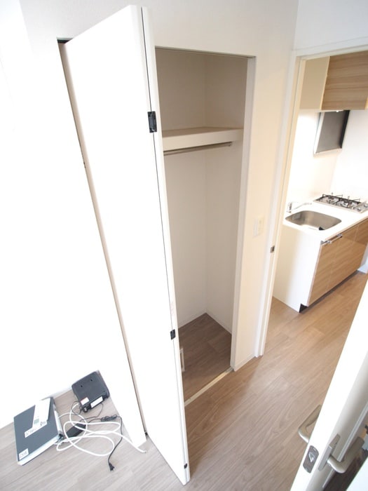 ﾌﾟﾚｻﾝｽ淡路駅前（402）の物件内観写真