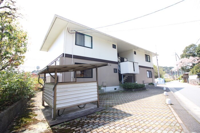 アーバン愛宕の物件外観写真