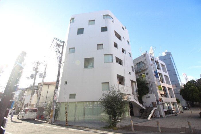 Ｌａｒｋ　Ｓｐｕｒ岡町の物件外観写真