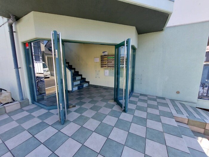 コーポラス太洋向島の物件外観写真