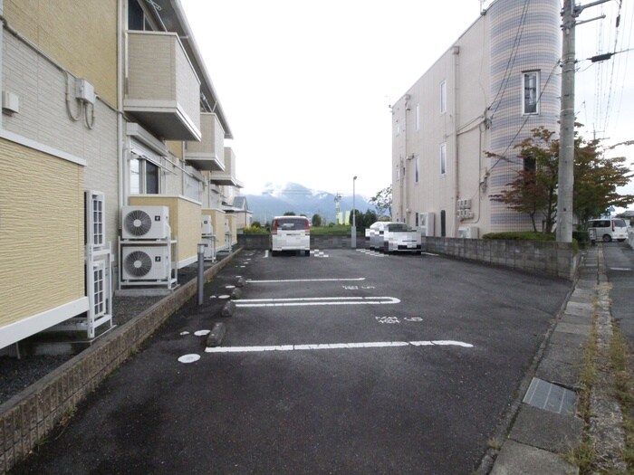 プランドールの物件外観写真