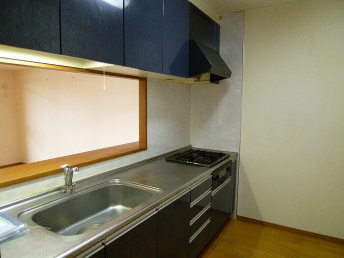 ヴェルジコリ－ナの物件内観写真