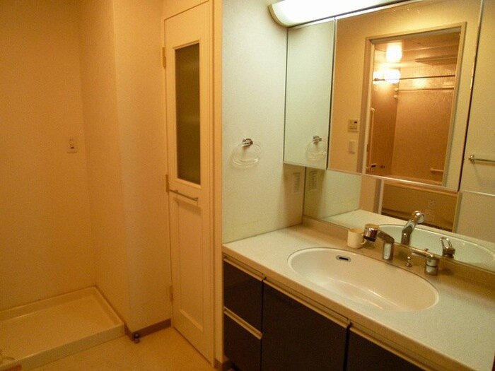 ヴェルジコリ－ナの物件内観写真