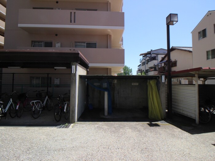 ファミールメゾンの物件外観写真