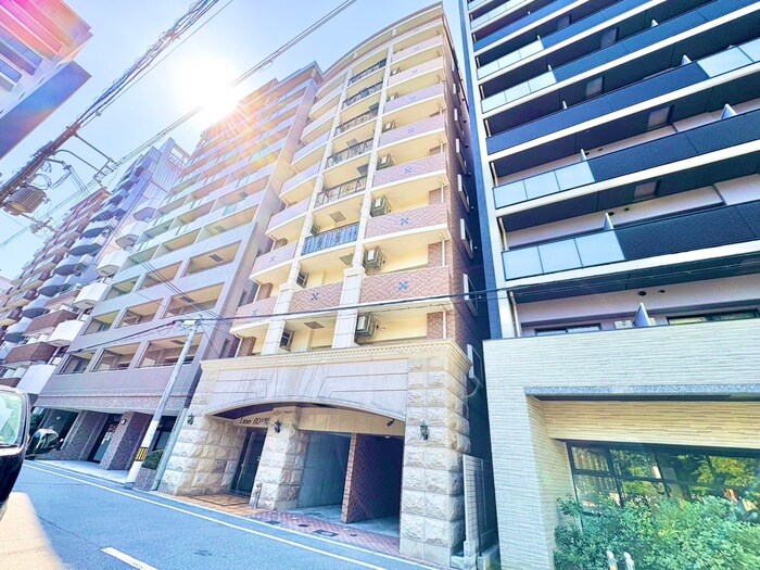 ラグゼ江戸堀の物件外観写真