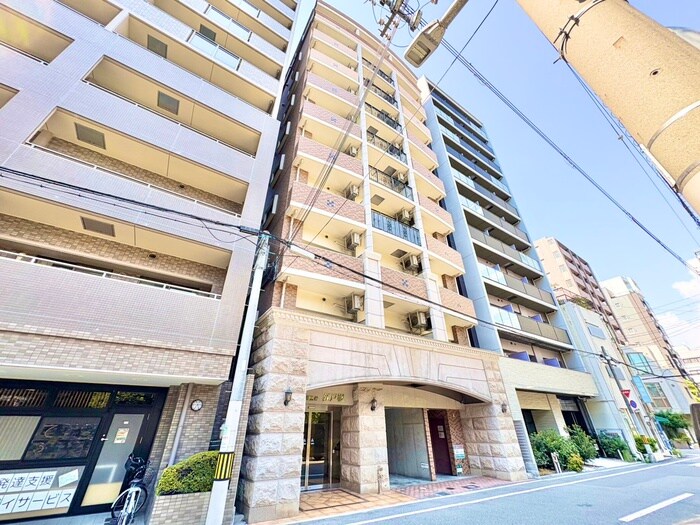 ラグゼ江戸堀の物件外観写真