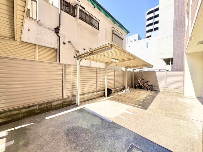 ラグゼ江戸堀の物件外観写真