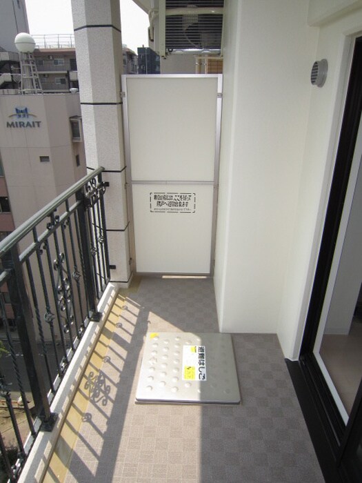 ラグゼ江戸堀の物件内観写真