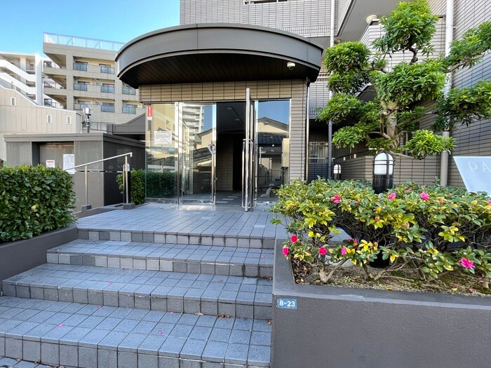 パセオ南茨木の物件外観写真