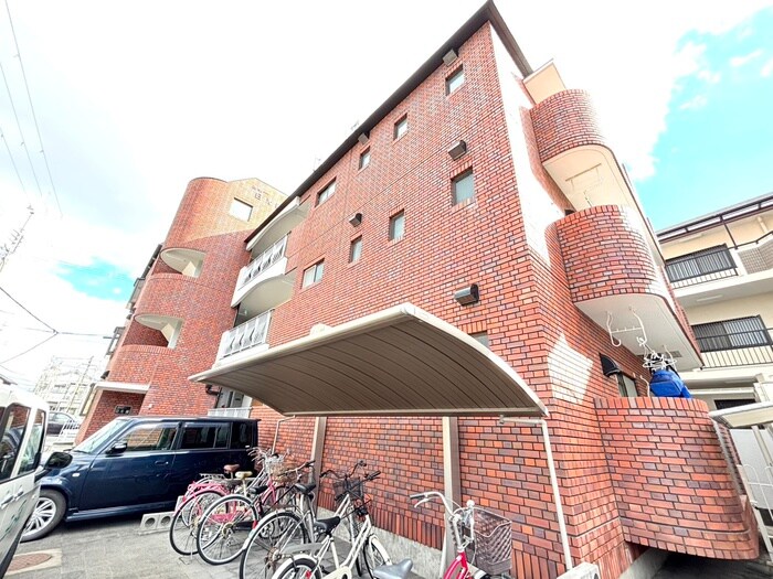 シャトー 日光園の物件外観写真