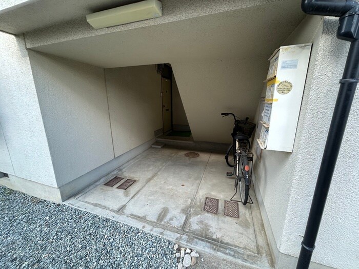 コーポ西邑の物件外観写真