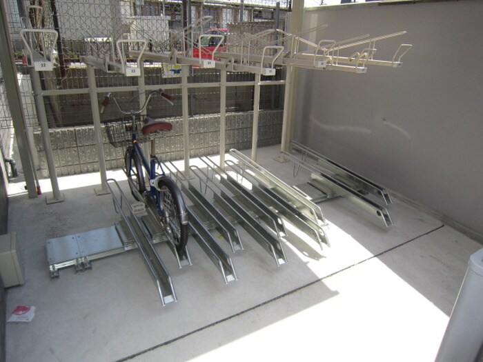 服部サークⅡの物件外観写真