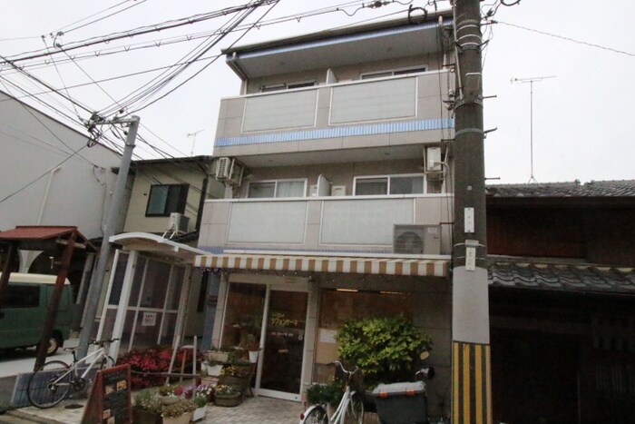 パープルクラウドの物件外観写真