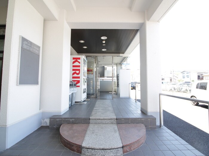 ドミトリーインテリジェンスの物件外観写真