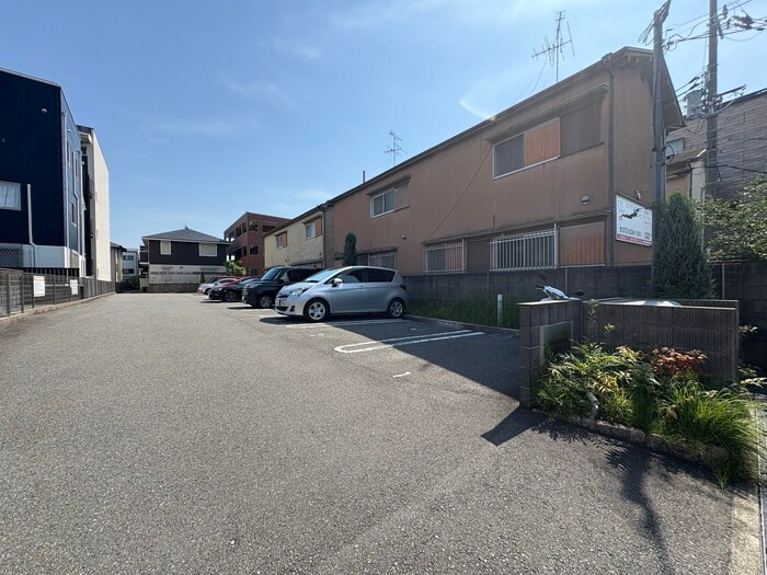 ウエスタンリバ－香里の物件外観写真