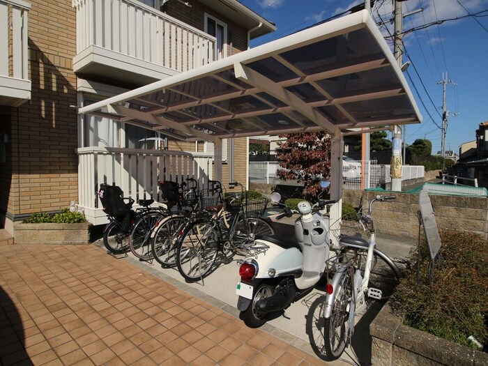 マナ－ズ　エムの物件外観写真