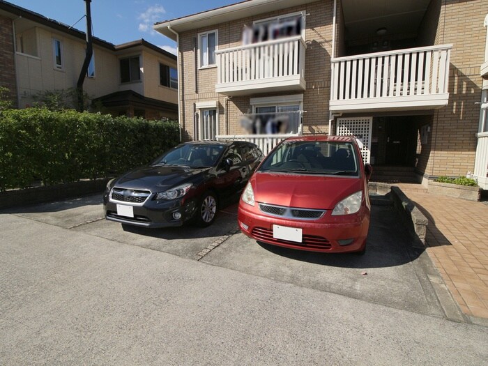 マナ－ズ　エムの物件外観写真