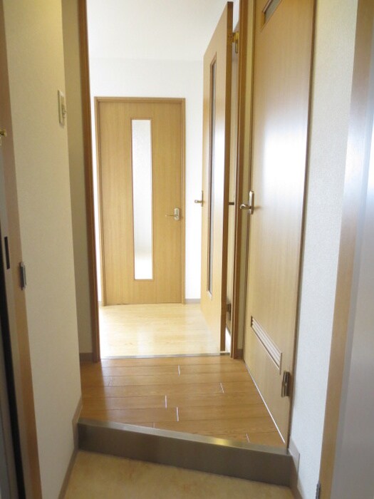 フロリアン中御門の物件内観写真