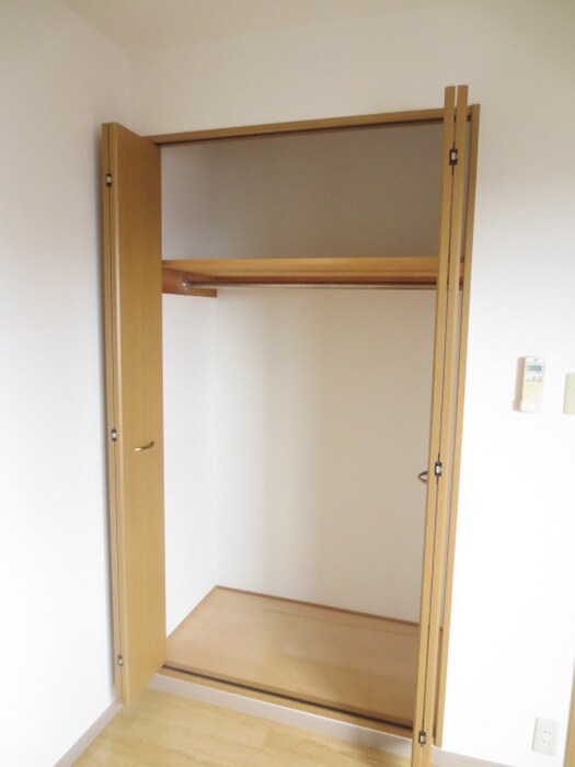 フロリアン中御門の物件内観写真