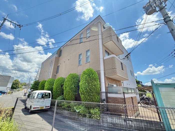 ルーミネス芦谷二番館の物件外観写真