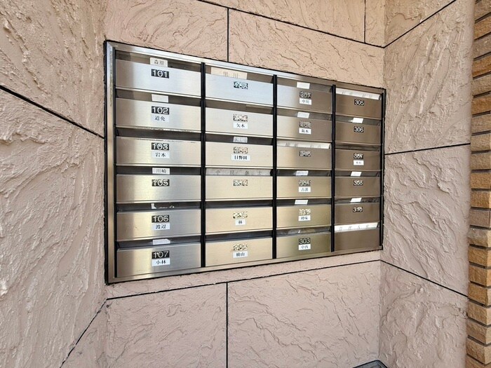 ルーミネス芦谷二番館の物件外観写真