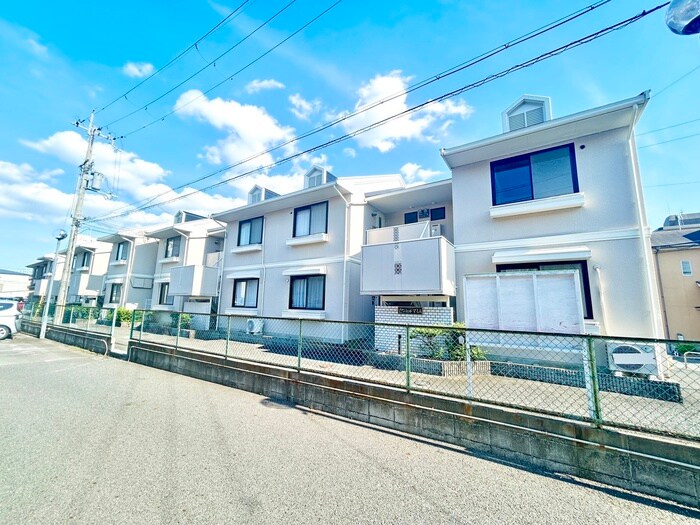 セジュ－ルマミＡ･Ｂの物件外観写真