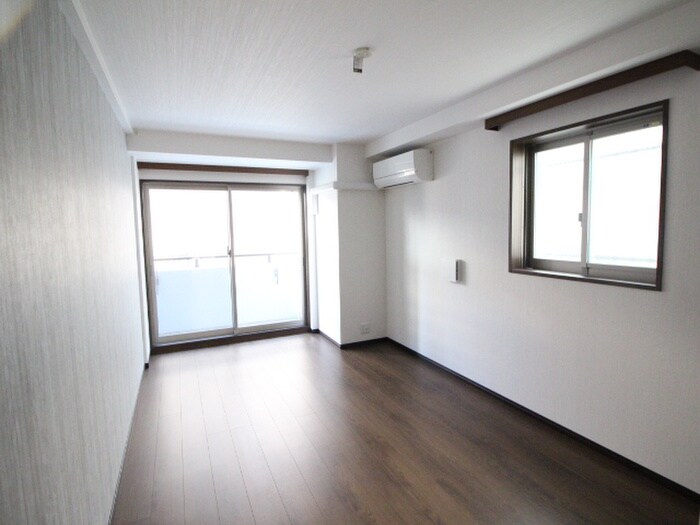 ヒルズ八尾本町の物件内観写真