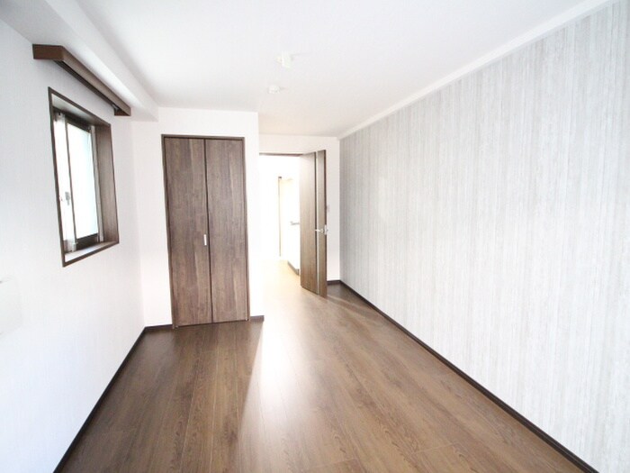 ヒルズ八尾本町の物件内観写真