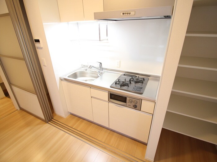 ハイデンス吹田の物件内観写真