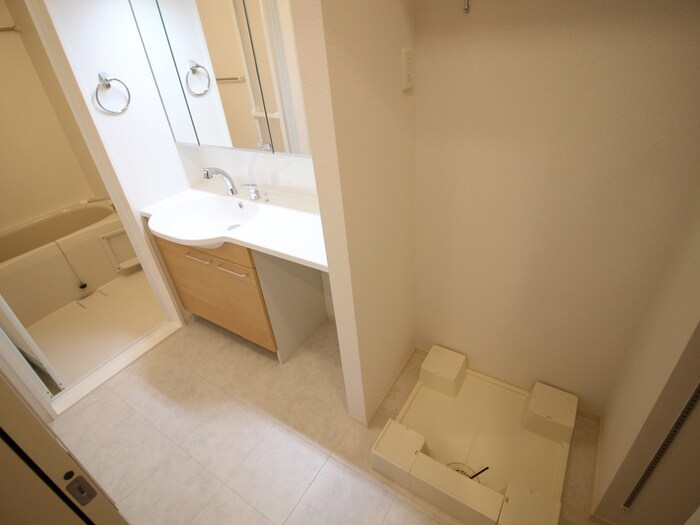 ハイデンス吹田の物件内観写真