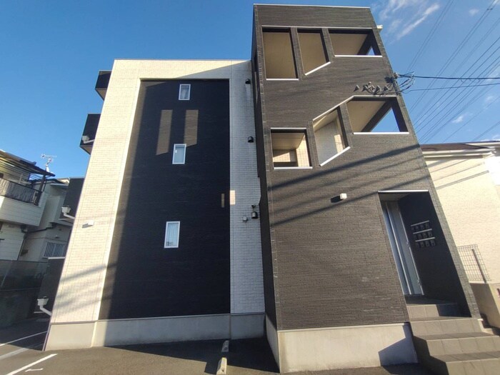 ベルドミ－ル西野の物件外観写真