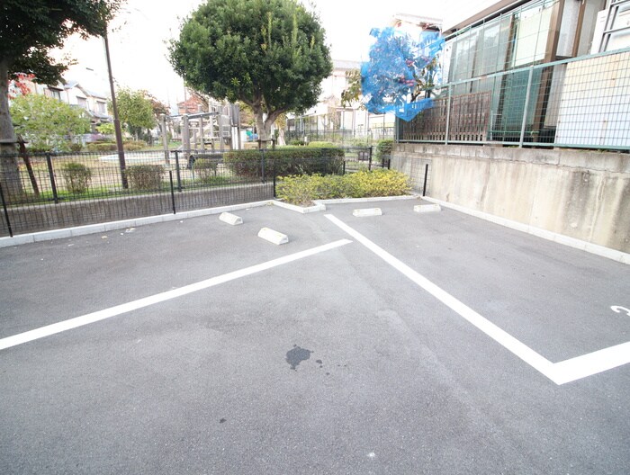 ベルドミ－ル西野の物件外観写真