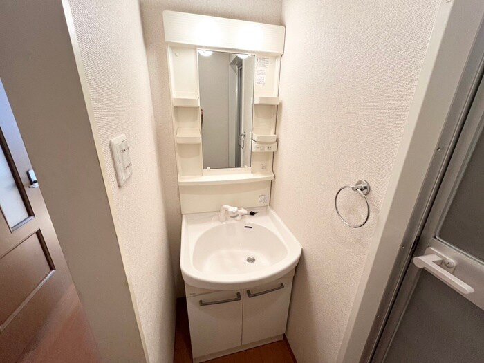 ミラクルセブン江坂の物件内観写真