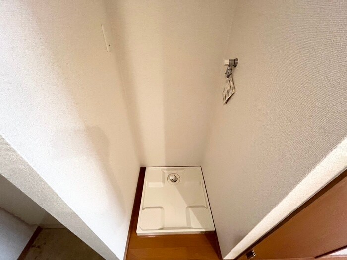 ミラクルセブン江坂の物件内観写真