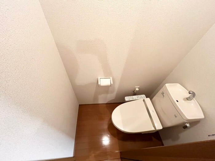 ミラクルセブン江坂の物件内観写真