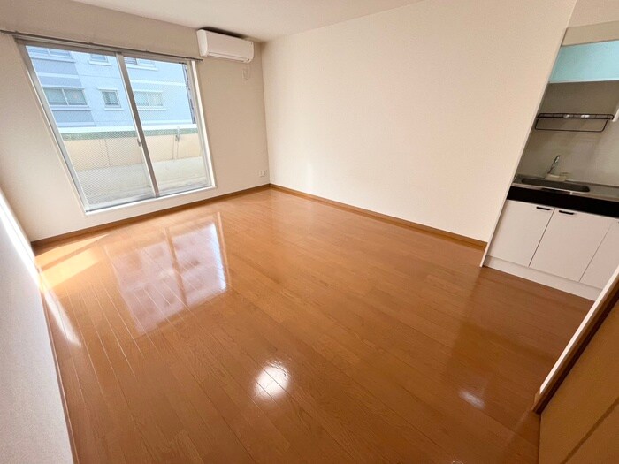 ミラクルセブン江坂の物件内観写真