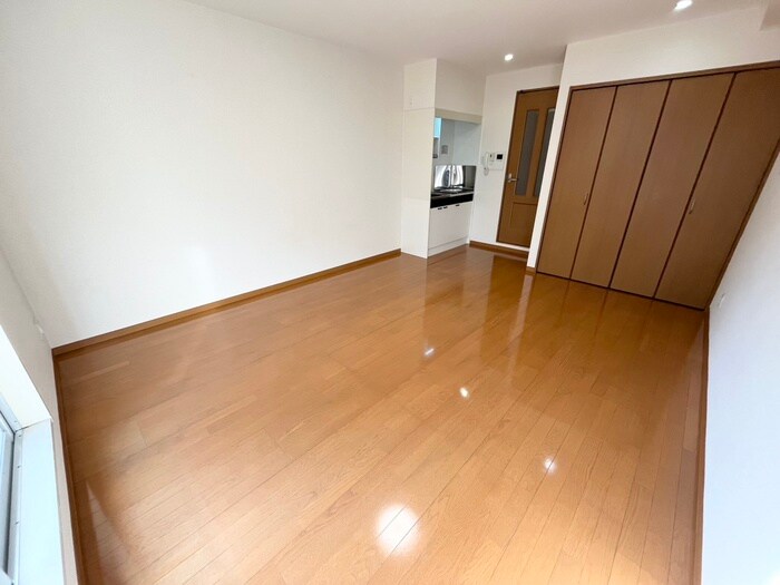 ミラクルセブン江坂の物件内観写真