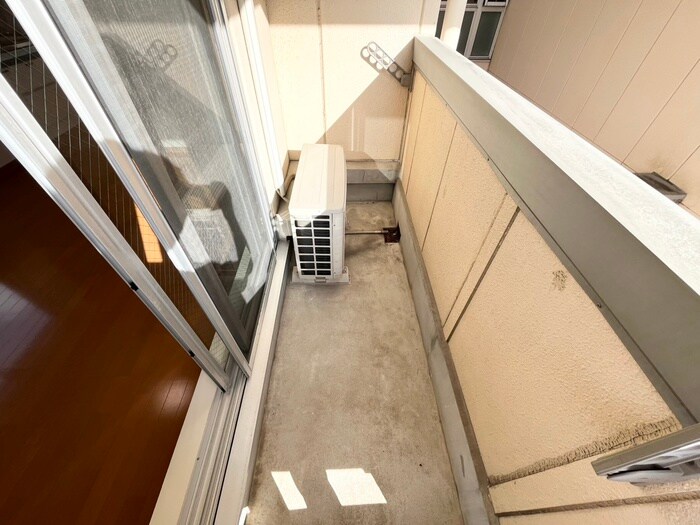 ミラクルセブン江坂の物件内観写真