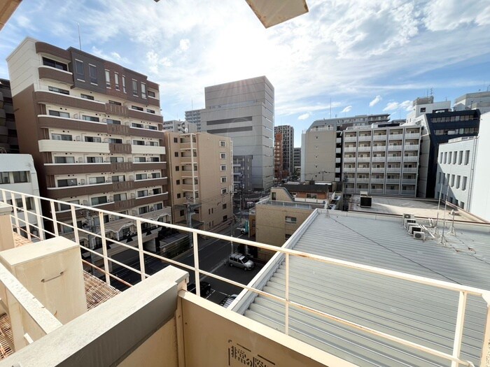 ミラクルセブン江坂の物件内観写真