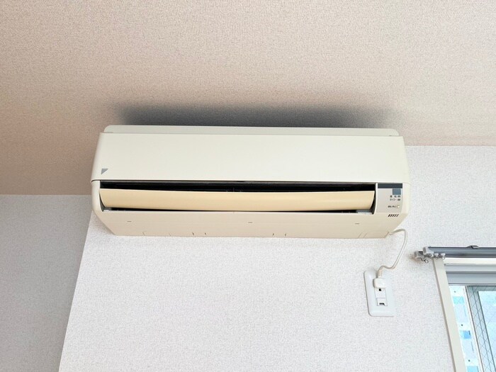 ミラクルセブン江坂の物件内観写真